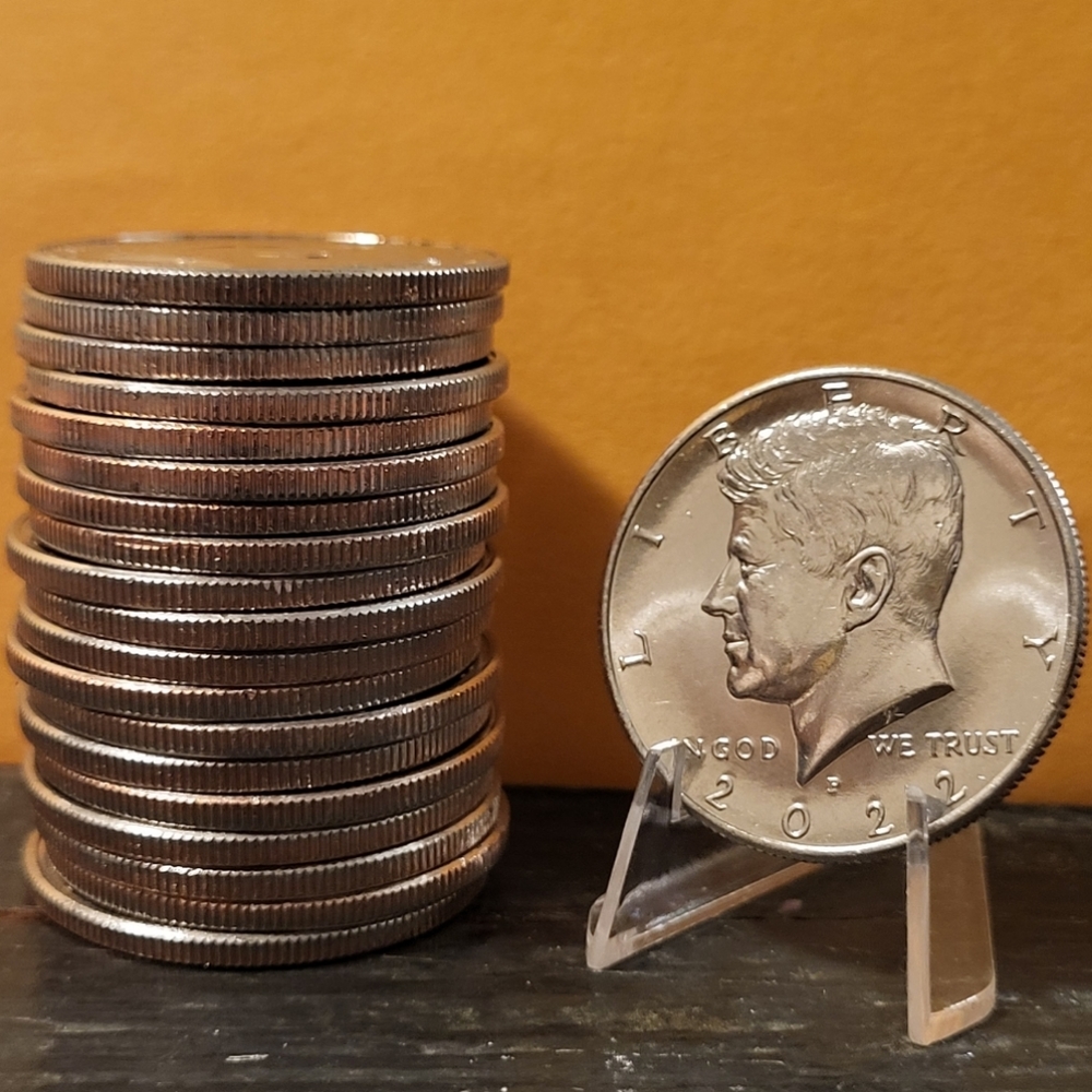1  2022-P Roll Brilliant Uncirculated Kennedy Halves